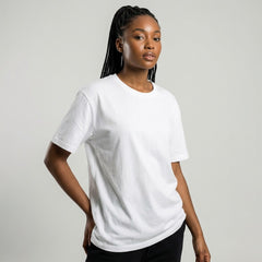 Woman_wearing_blank_white_180gsm_cotton_t-shirt_ready_for_custom_printing
